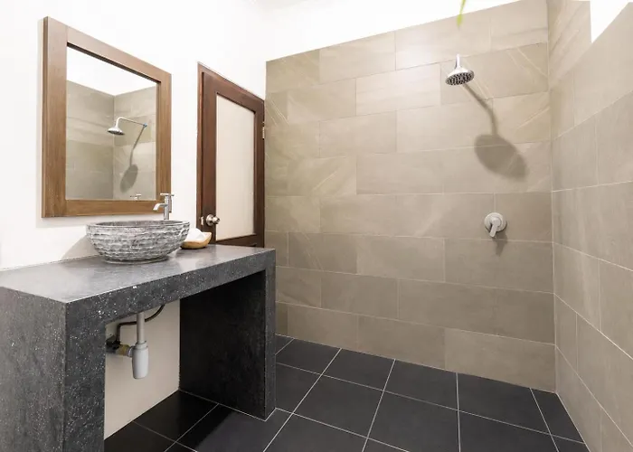 Casa Jinah 2 I Simply Modern Twin